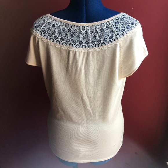 Elie Tahari Lace Neck Blouse - Picture 2 of 8